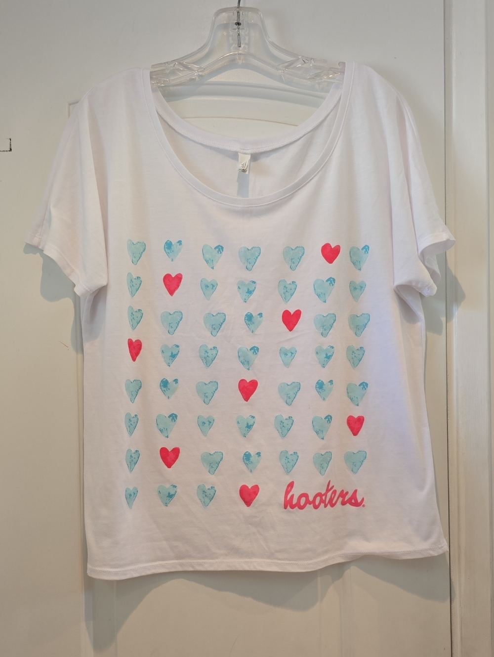 Hooters White Tee with Aqua and Pink Heart Grid M
